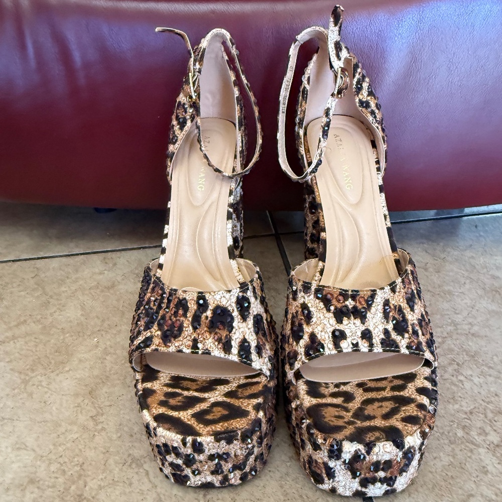 JUST ARRIVED;  Azalea Wang Wilmore Leopard  Rhinestone  Platform SZ 10 Orig $190